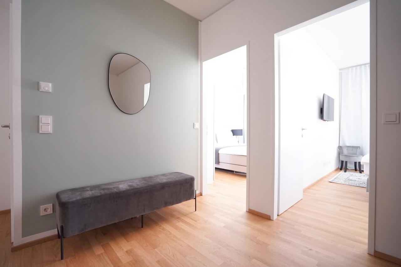 Exclusive 2-bedroom With Pool & Balcony Viena