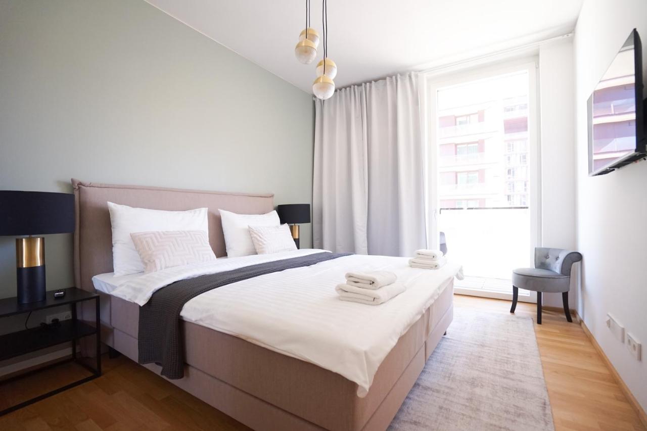 Exclusive 2-bedroom With Pool & Balcony Apartamento